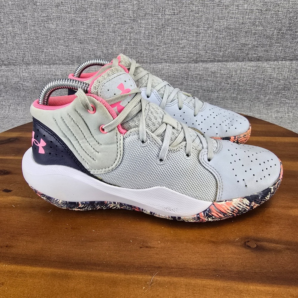 Under Armour‎ Kids Basketball Shoes Gray Pink Youth Size 5.5Y Sneakers